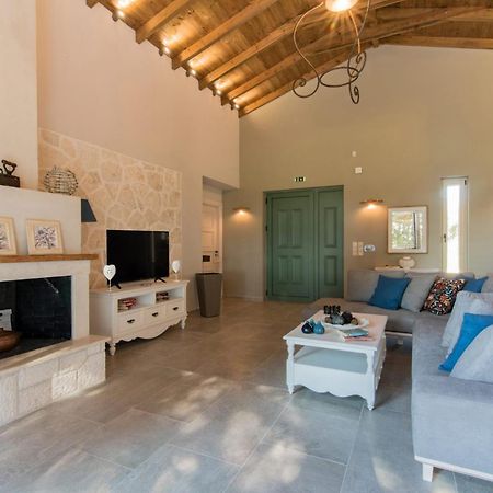 Astarte Villas - Laalu Private Villa With Pool Koukounariá Kültér fotó